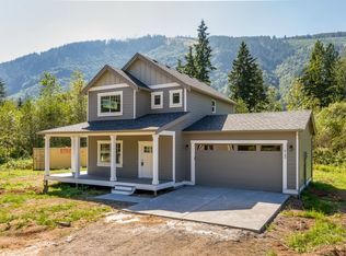8189 Balfour Valley Dr, Maple Falls, WA 98266