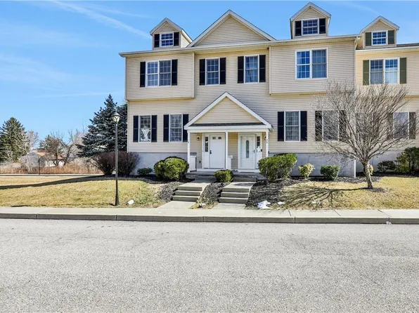 18 Hudson Circle, Marlboro, NY 12542