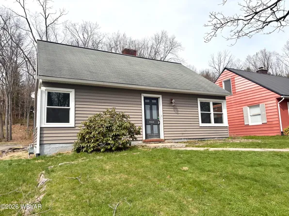 41 Charlotte St, Williamsport, PA 17701