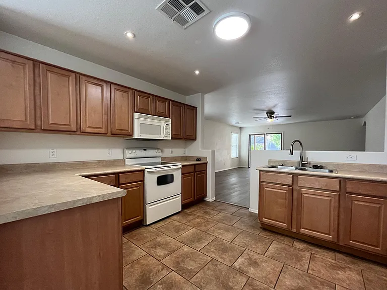 3893 W White Canyon Rd — Photo 10