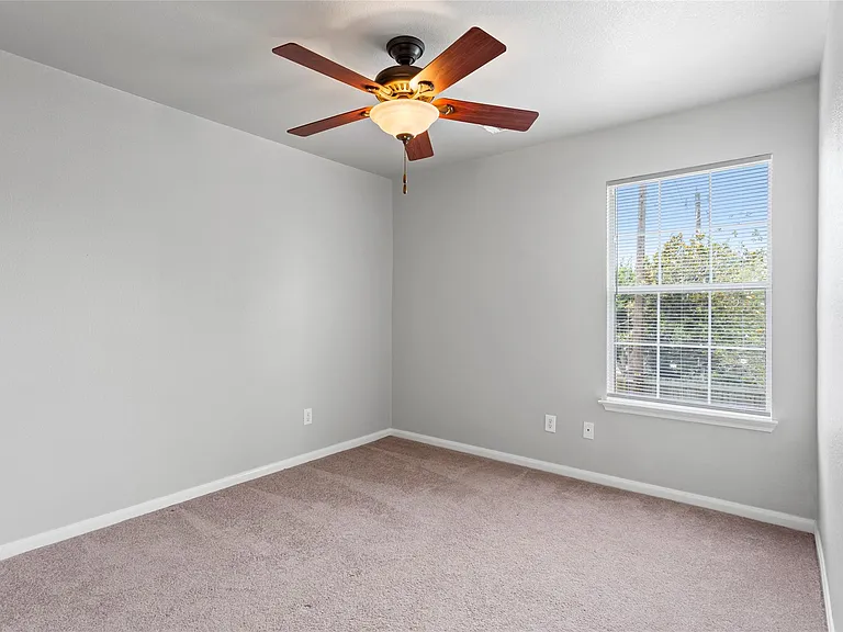 4806 Quiet Canyon Dr — Photo 15