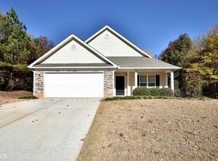 322 Annslee Cir, Loganville, GA 30052