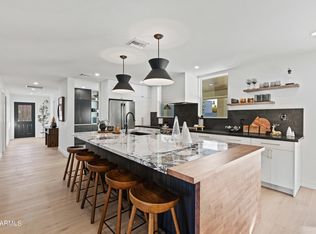 9646 N 34th St, Phoenix, AZ 85028