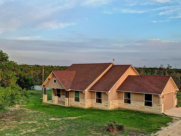 2nd image of 450 Jung Rd