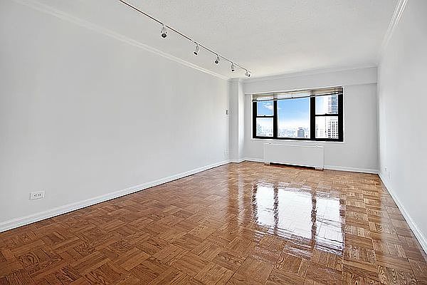 1st image of 20 W 64th St APT 28H