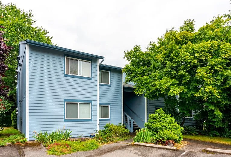 2148 SW Holden St #B3 — Photo 1