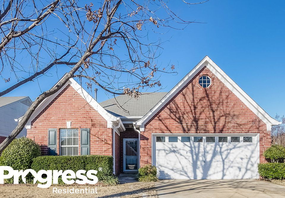 1st image of 10258 Fox Chase Dr