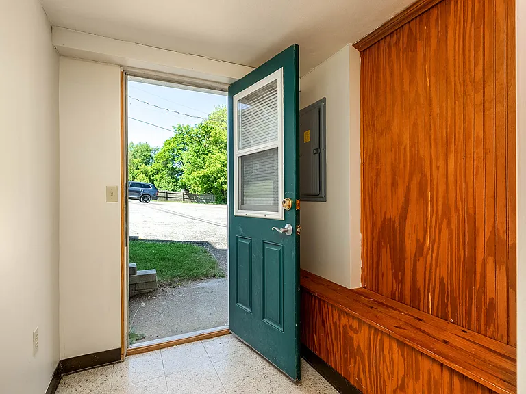 Slippery Rock Garden Apartments — Photo 7