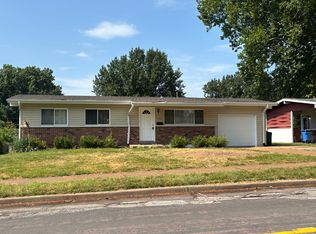 1470 Mullanphy Rd, Florissant, MO 63031