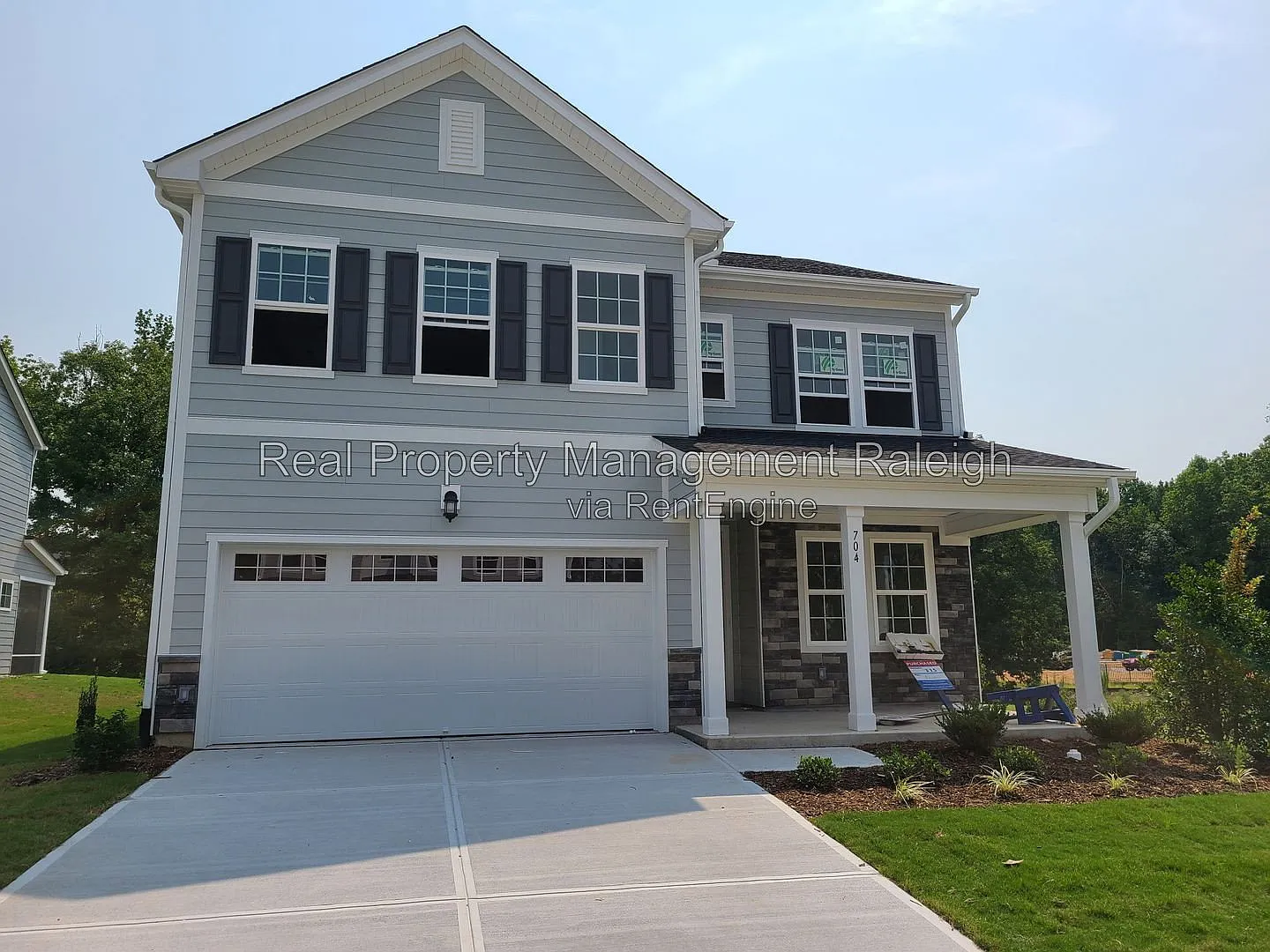 4 bed, 3.0 bath, 2370 sqft, $2,525 — Photo 1