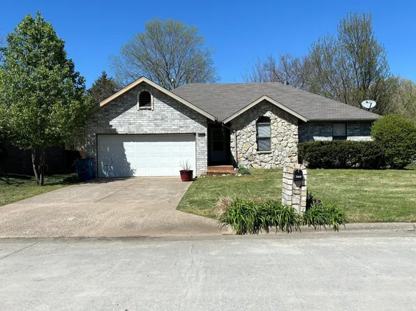 2949 E Belmont Street, Springfield, MO 65802