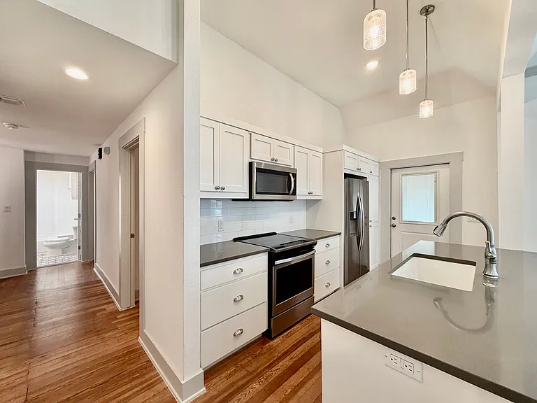 Modern Luxury in San Marcos' Premier Courtyard Community Now Leasing! — Photo 3