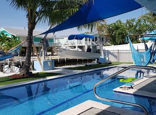27331 W Indies Dr, Ramrod Key, FL 33042