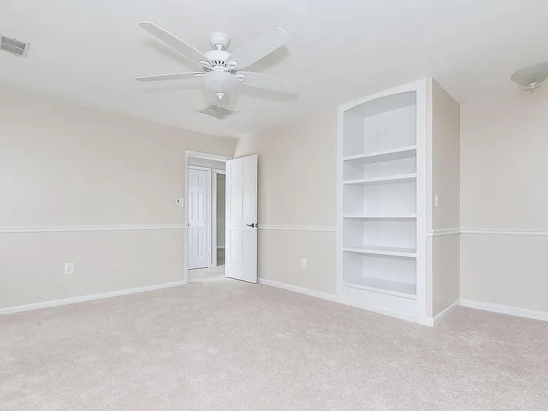 12856 Fantasia Dr — Photo 22