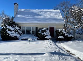 4 Douglas Ave, South Hadley, MA 01075