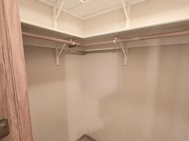 1818 Sawyer St — Photo 15