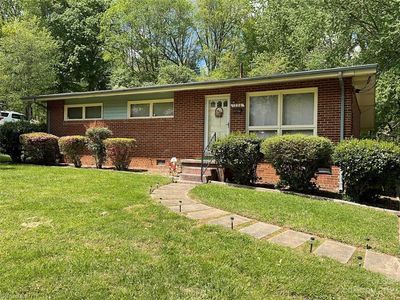 1236 Springwood Cir, Winston Salem, NC, 27107