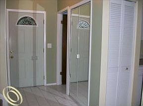 1st image of 8425 Lakeview Ct