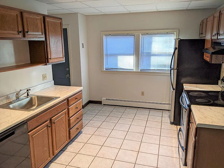7 Hampden St #1A — Photo 2
