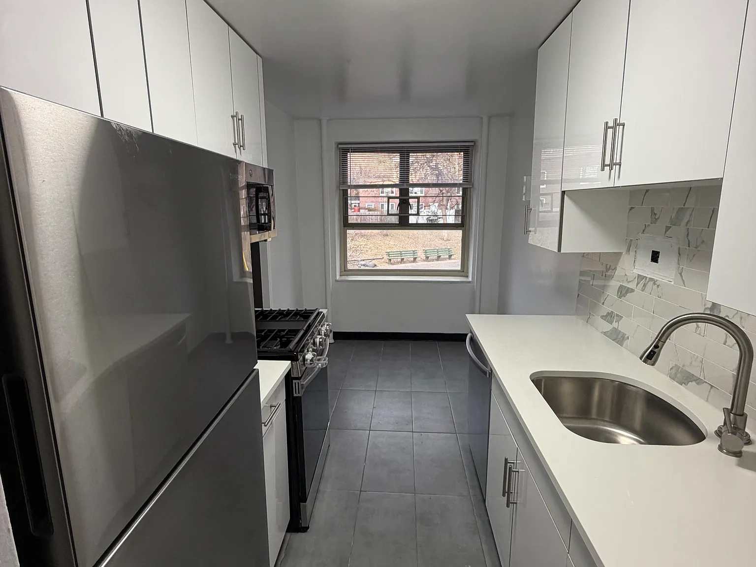 71st Cres, Fresh Meadows — Photo 3