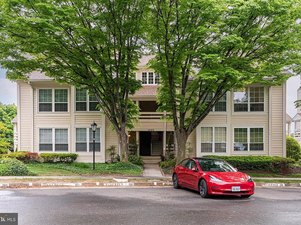 1st image of 4505 Hazeltine Ct APT D
