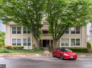 4505 Hazeltine Ct APT D, Alexandria, VA 22312