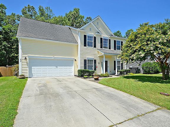 3rd image of 477 Blue Dragonfly Dr
