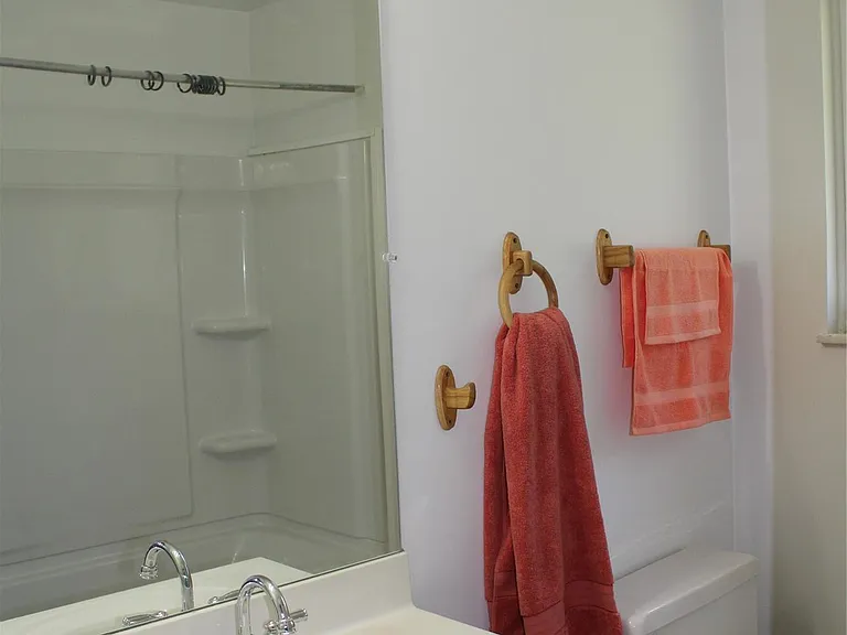 37 Maplecrest Dr — Photo 5
