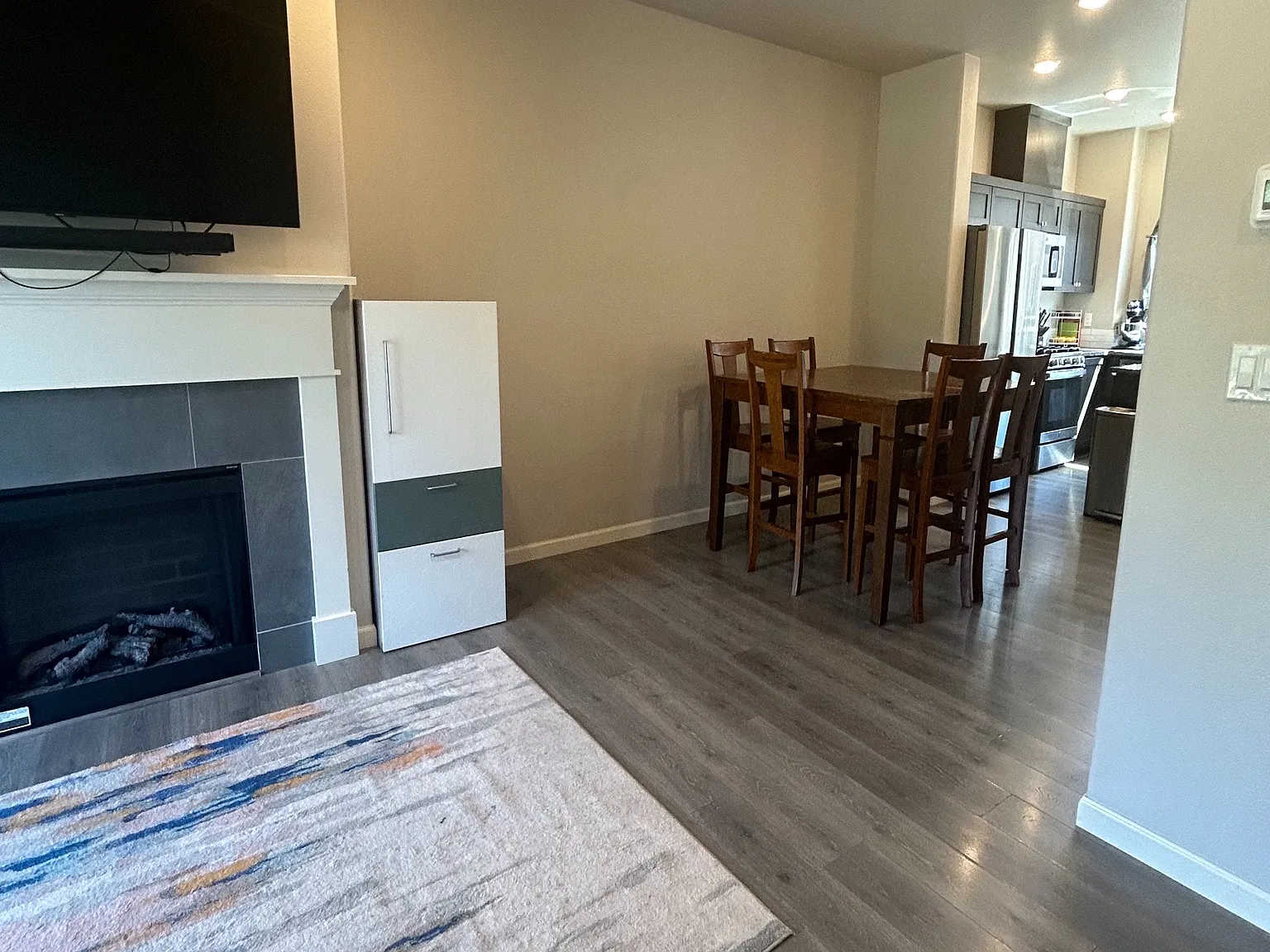 2 bed, 1168 sqft, $2,500 — Photo 4