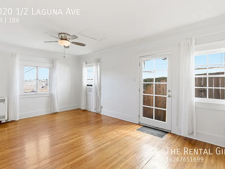 1020 1/2 Laguna Ave — Photo 1