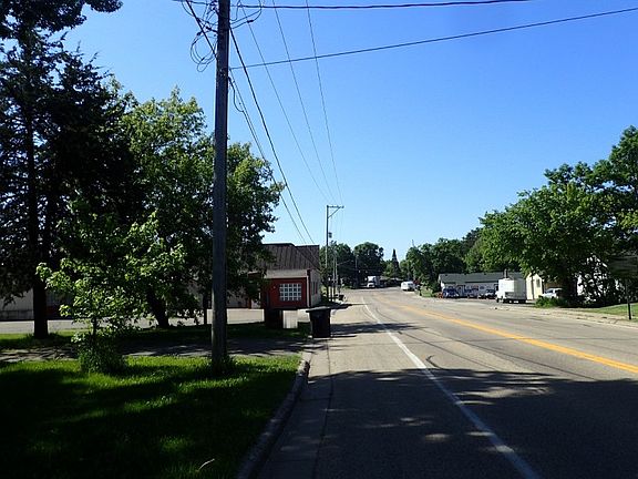 4th image of 21341 Olinda Trl N
