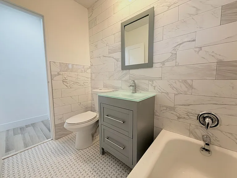 831 El Prado — Photo 8