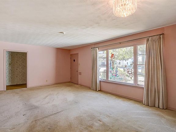 5th image of 1404 N Waddill St