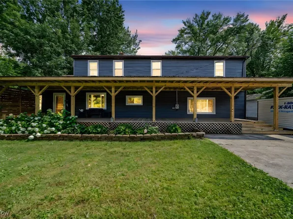 8240 Bellflower Rd, Mentor, OH 44060