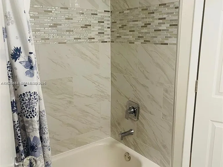 10551 W Broward Blvd #111 — Photo 8