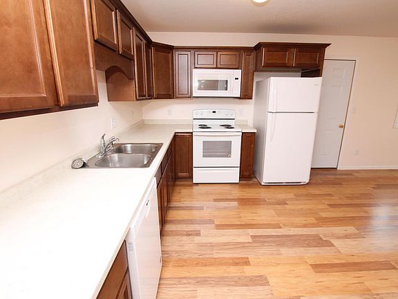 3rd image of 1207 County Road 22 NW