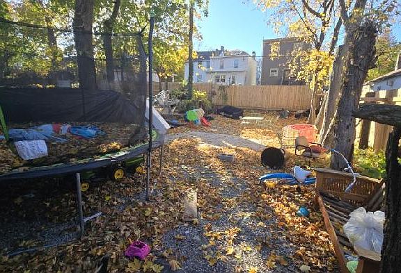 2nd image of 147 Johnston St #1