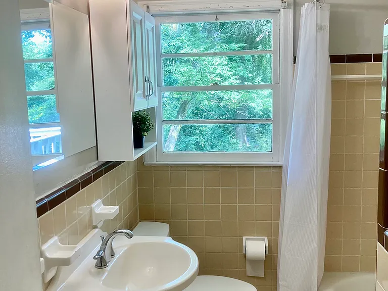 1490 N Druid Hills Rd NE — Photo 13