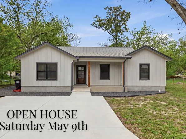 812 Lafayette, Castroville, TX 78009