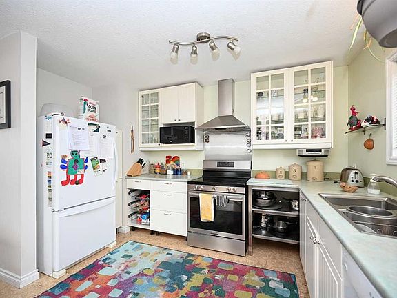 3rd image of 3113 S 47th Ave