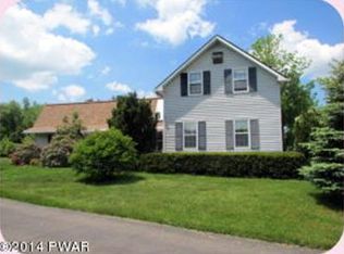 193 S Turnpike Rd, Newfoundland, PA 18445