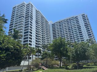 2500 Parkview Dr APT 1109, Hallandale, FL 33009