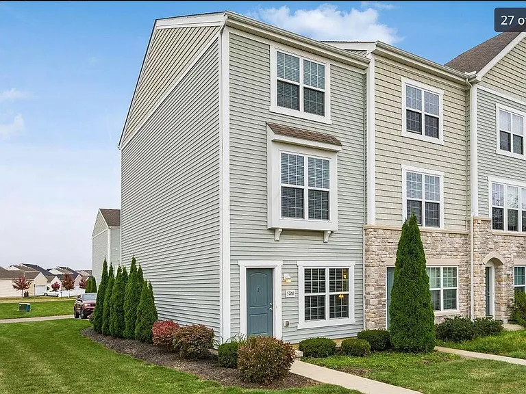 5766 Hayden Run Blvd — Photo 2
