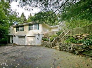 1745 Congress St, Fairfield, CT 06824