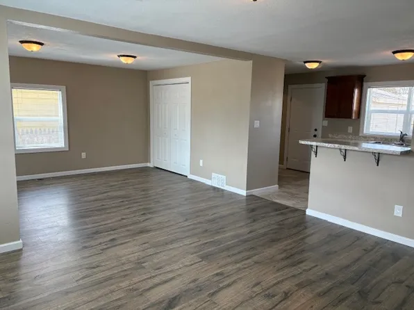 1324 Holly St, Casper, WY 82604