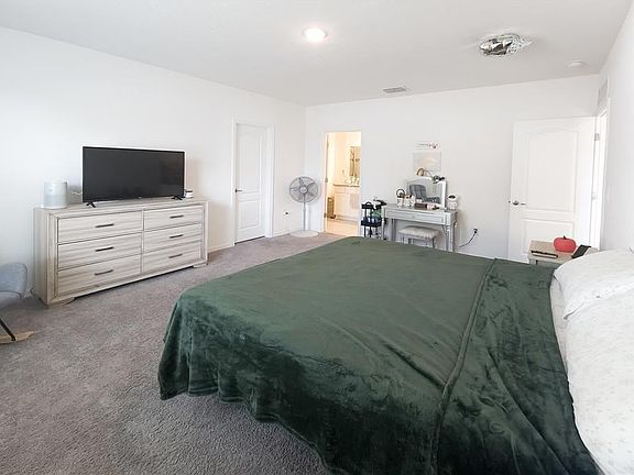 5th image of 8 Rocking Ln