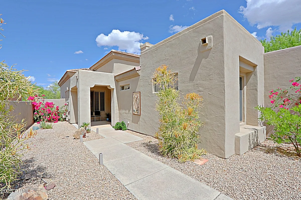 Building Photo - 32748 N 69th St
