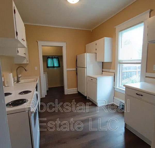 519 E Ermina Ave — Photo 34