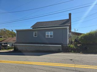 510 Rostraver Rd, Belle Vernon, PA 15012