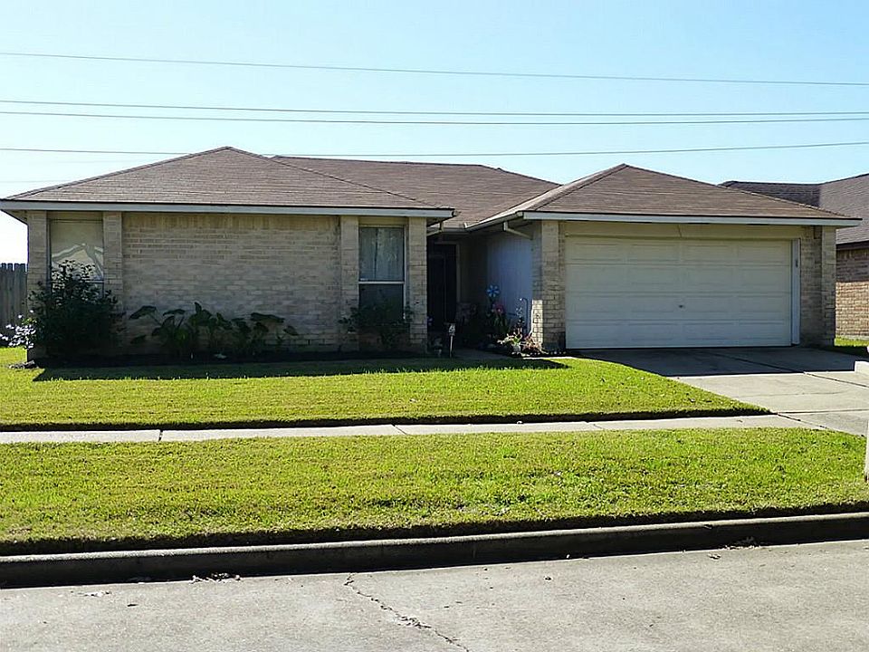 1st image of 22115 Breezy Hill Dr